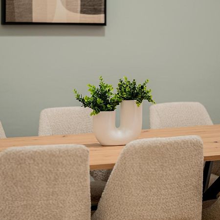 Charming Apt Perfect For 4-6 Tram, Self-Checkin فيينا المظهر الخارجي الصورة