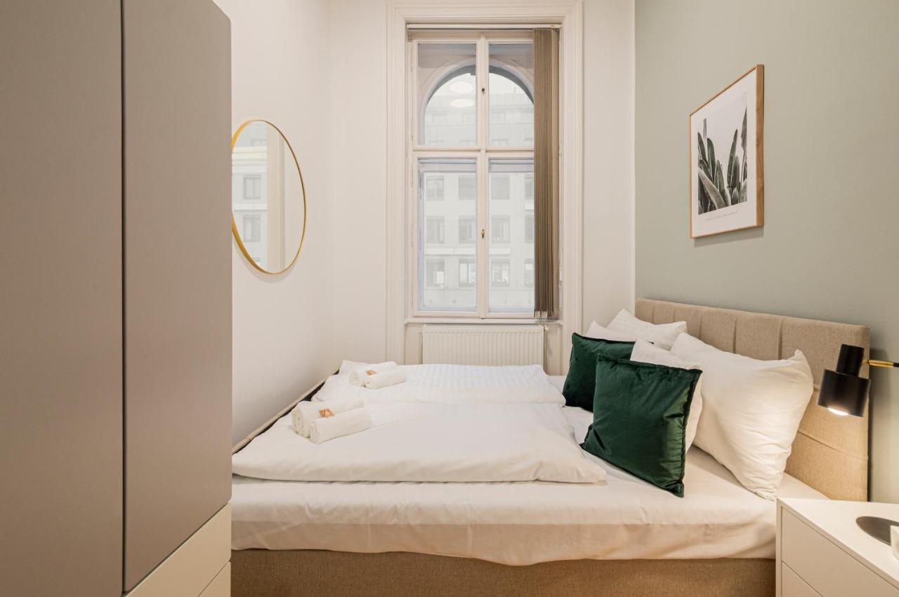 Charming Apt Perfect For 4-6 Tram, Self-Checkin فيينا المظهر الخارجي الصورة