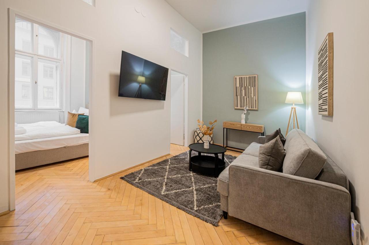 Charming Apt Perfect For 4-6 Tram, Self-Checkin فيينا المظهر الخارجي الصورة